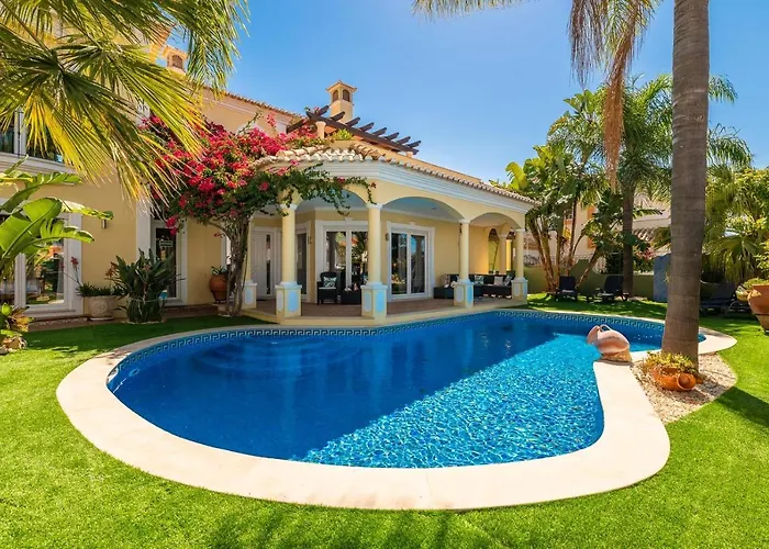 Oasis Tropical, Jardim E Piscina!