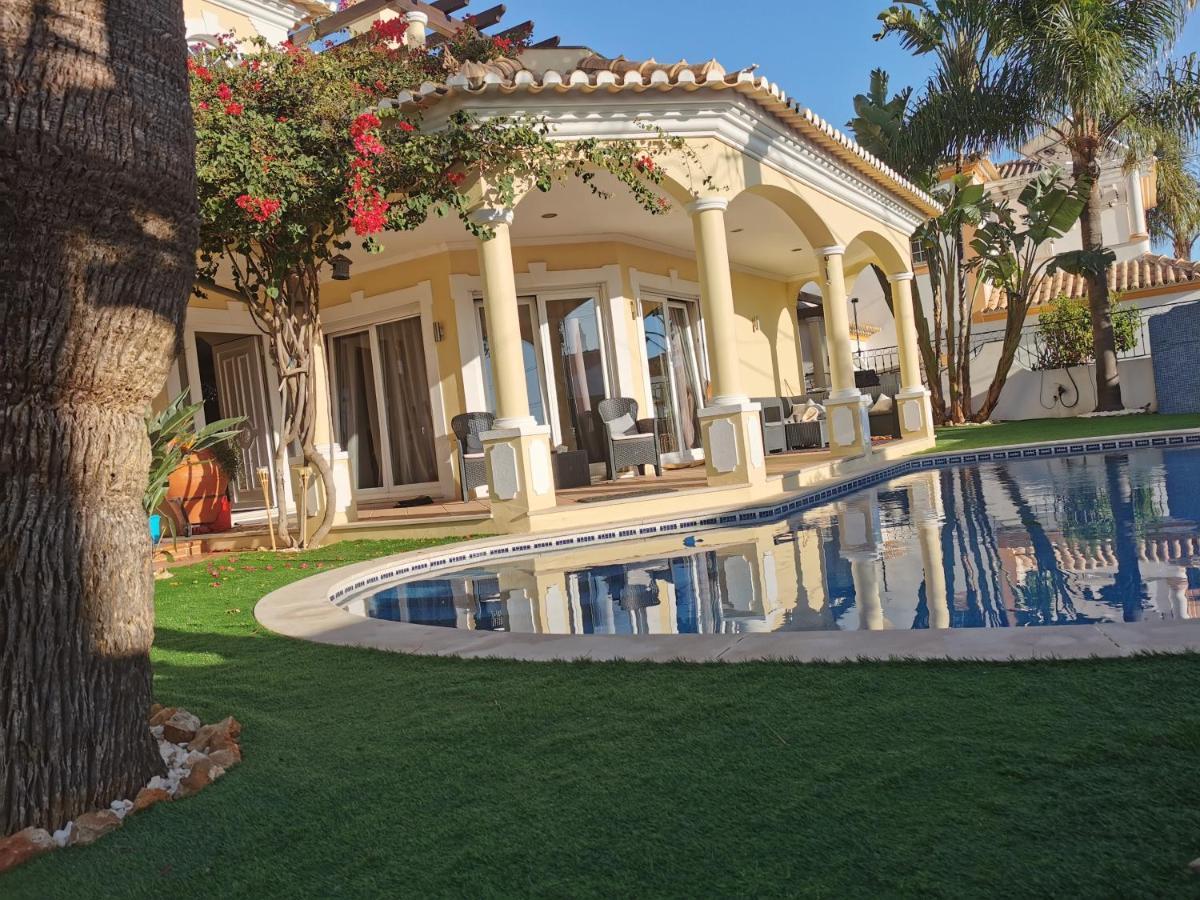 Apartment Oasis Tropical, Jardim E Piscina! *