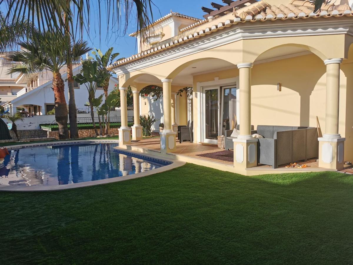 Oasis Tropical, Jardim E Piscina! Portimao