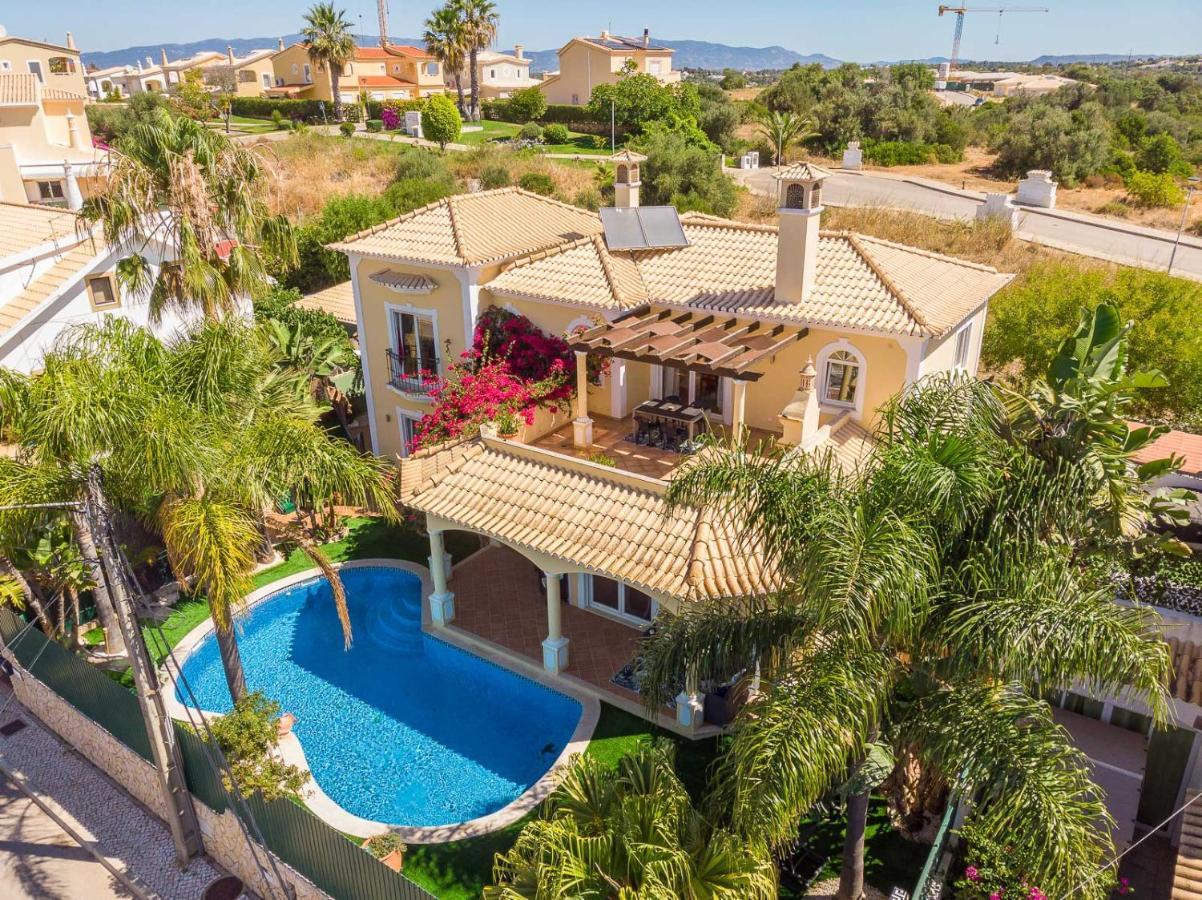Oasis Tropical, Jardim E Piscina! Apartment Portimao