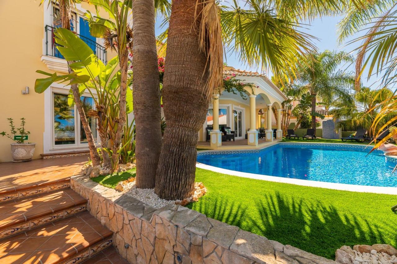 Apartment Oasis Tropical, Jardim E Piscina! Portimao